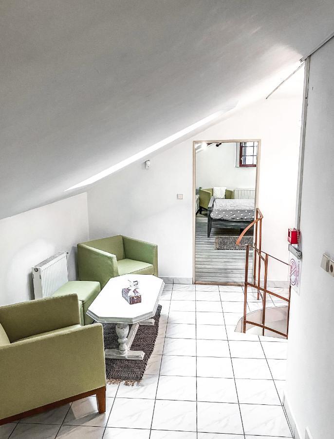 Vinarna Vikarka Otel Litoměřice Dış mekan fotoğraf