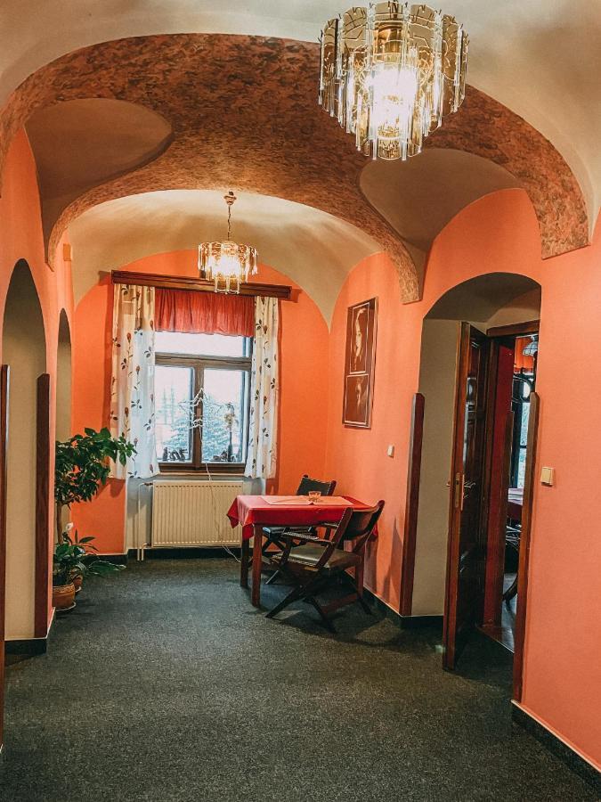 Vinarna Vikarka Otel Litoměřice Dış mekan fotoğraf