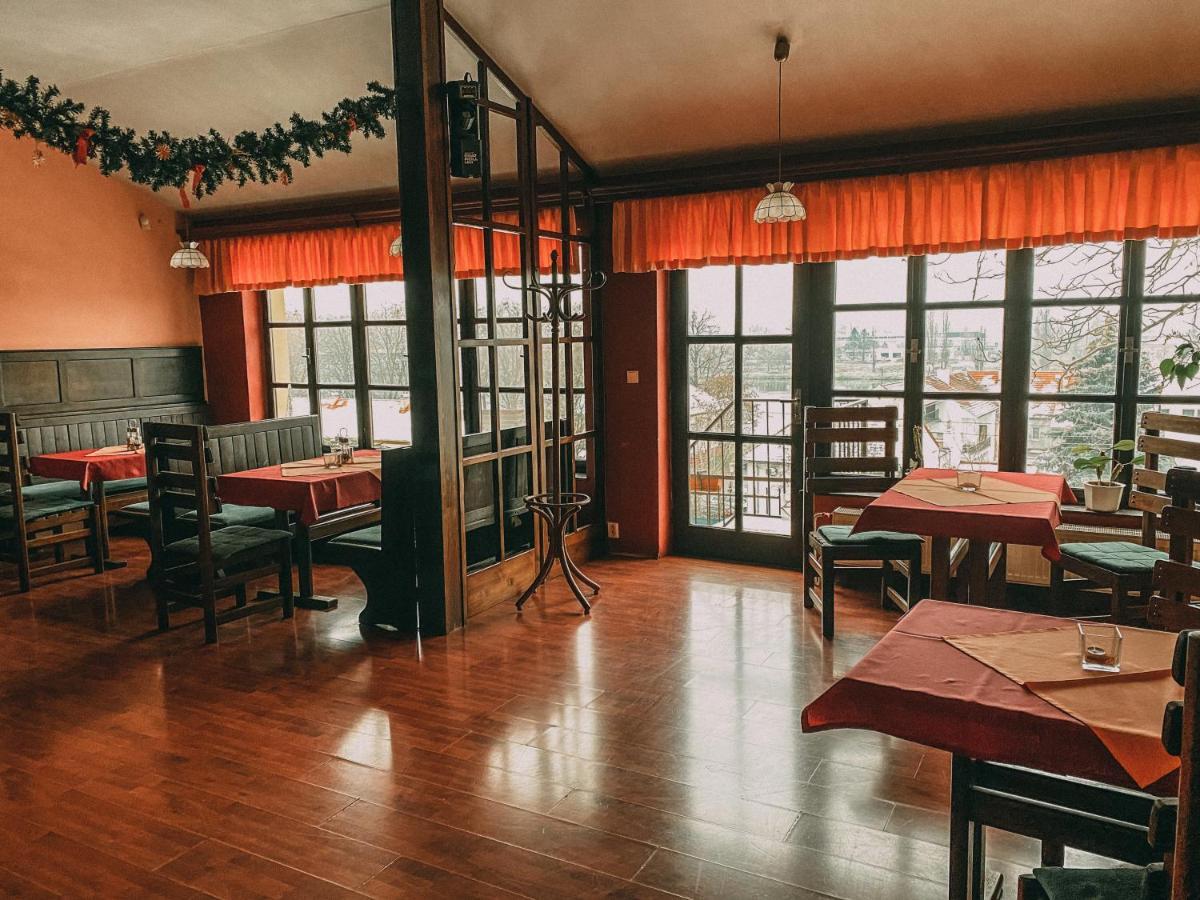 Vinarna Vikarka Otel Litoměřice Dış mekan fotoğraf
