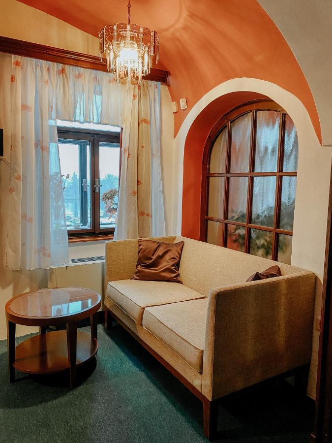 Vinarna Vikarka Otel Litoměřice Dış mekan fotoğraf