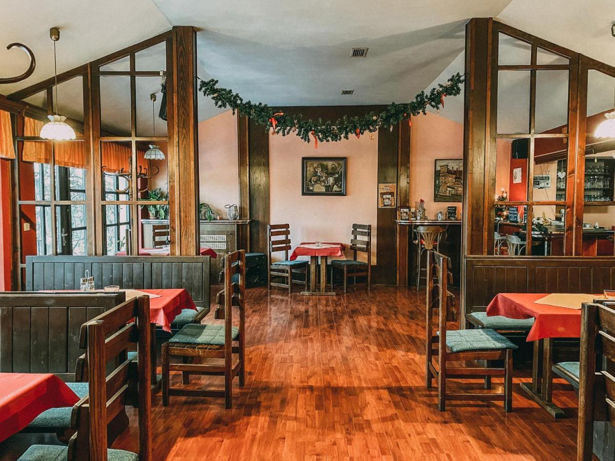 Vinarna Vikarka Otel Litoměřice Dış mekan fotoğraf